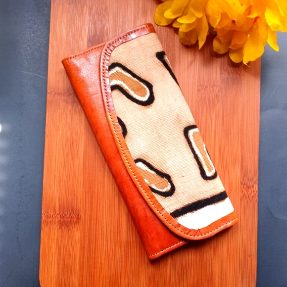 1PC Beautiful African Mudcloth Leather Wallet - Picture 3 of 16